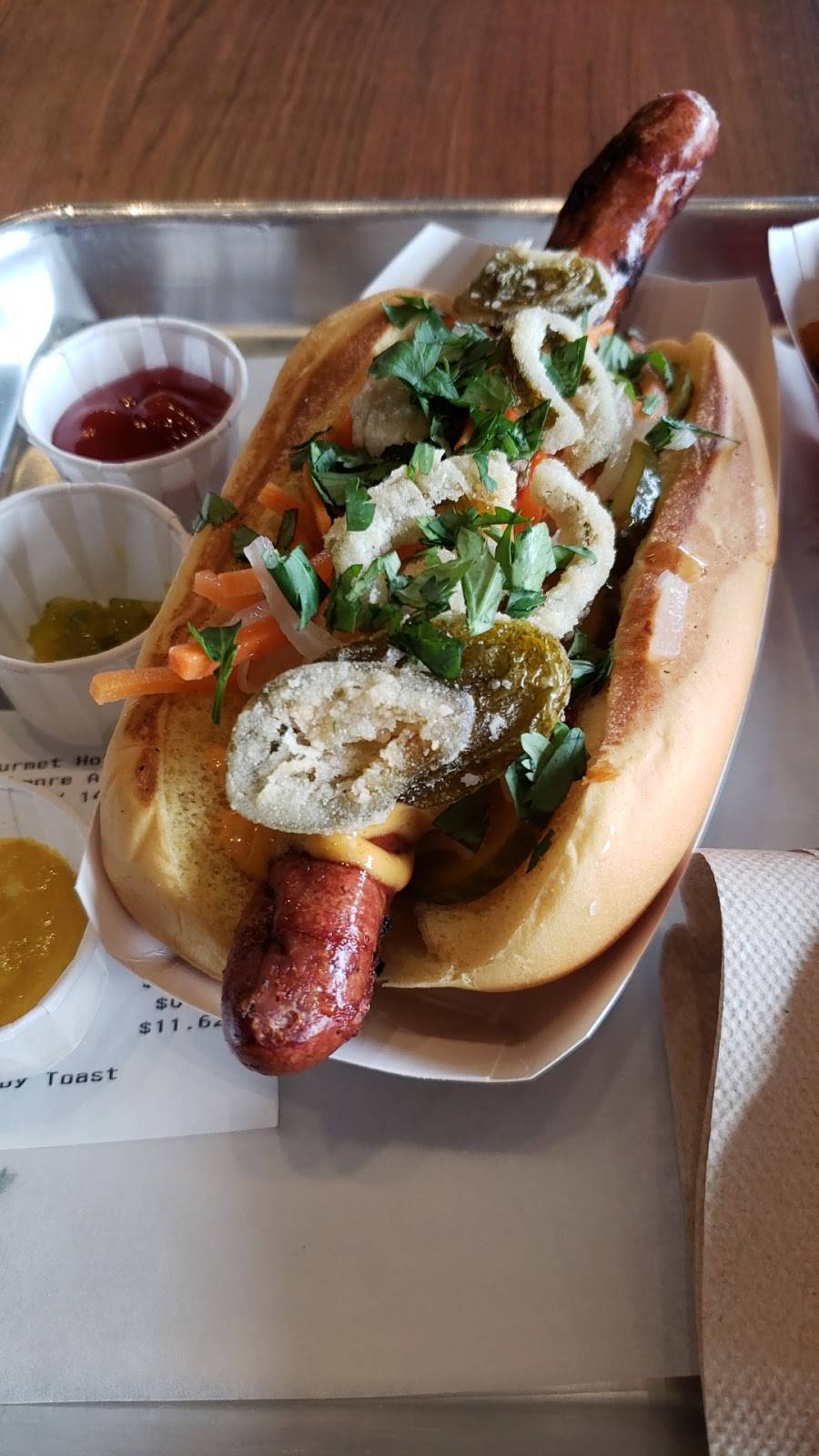 Frank Gourmet Hot Dogs | restaurant | 707 Kenmore Ave, Buffalo, NY 14223, USA | 7163225933 OR +1 716-322-5933