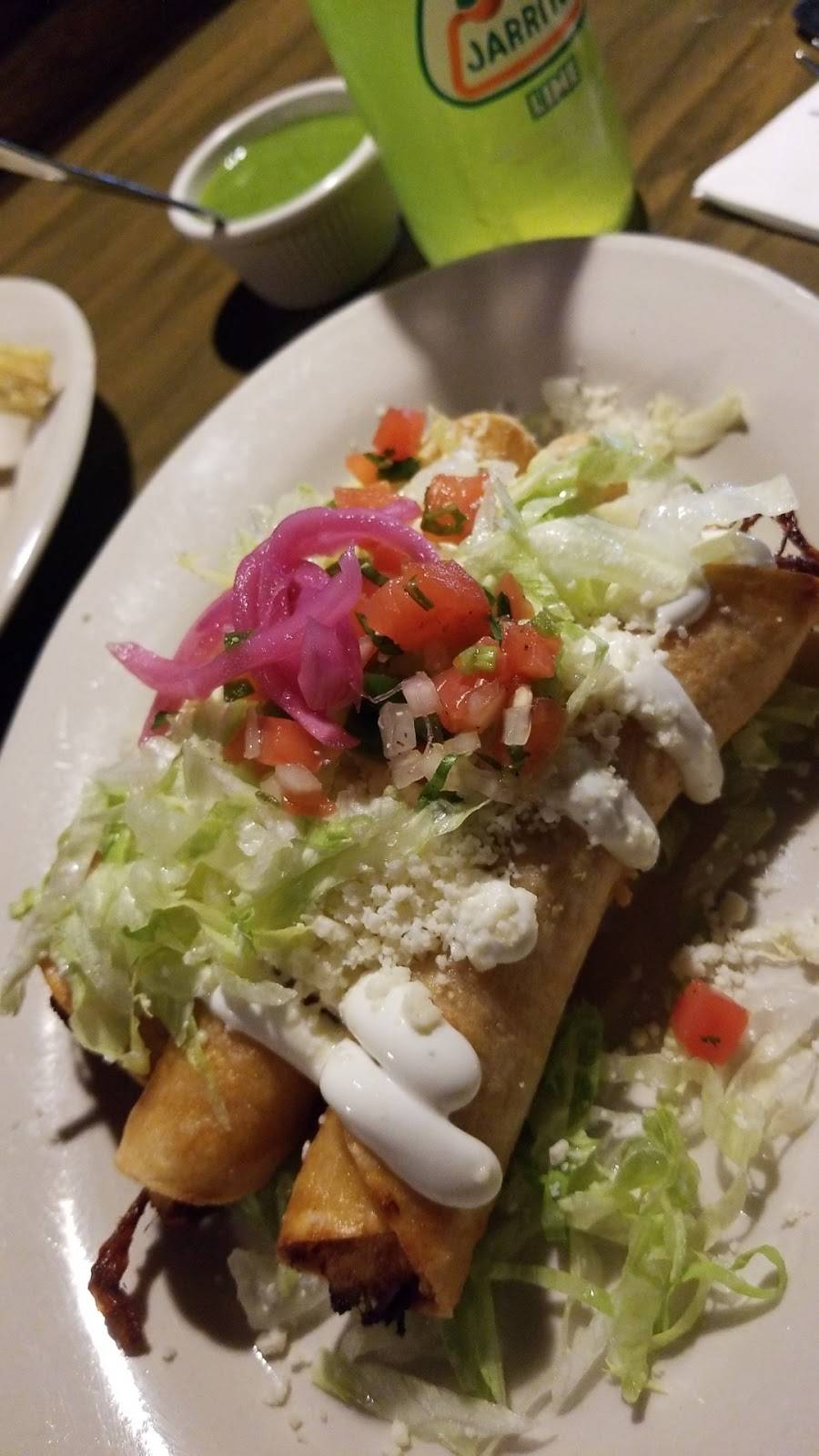 Los tres Chiflados | restaurant | 1046 Flatbush Ave, Brooklyn, NY 11226, USA | 3473506152 OR +1 347-350-6152