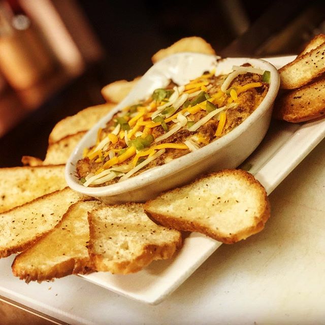 Highs Restaurant | restaurant | 73 W Main St, Monterey, VA 24465, USA | 5404681700 OR +1 540-468-1700