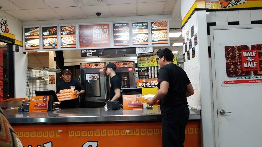 Little Caesars Pizza | meal takeaway | 2405 E Valley Pkwy, Escondido, CA 92027, USA | 7607411844 OR +1 760-741-1844