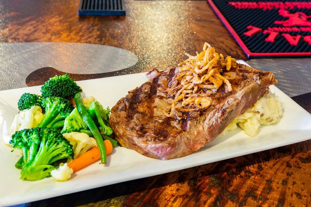 Creekside Clubhouse & Grill | restaurant | 530 Cotton Ranch Dr, Gypsum, CO 81637, USA | 9705245160 OR +1 970-524-5160