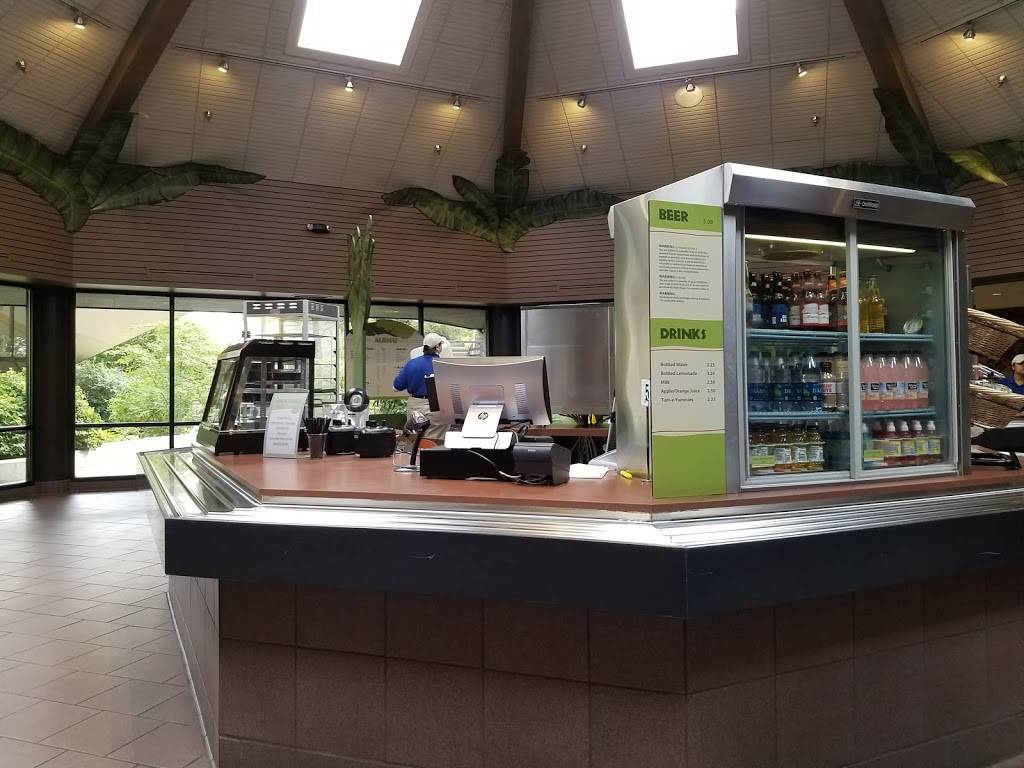 Omaha Steaks® Grill & Patio | restaurant | 3701 S 10th St, Omaha, NE 68107, USA | 4027338400 OR +1 402-733-8400