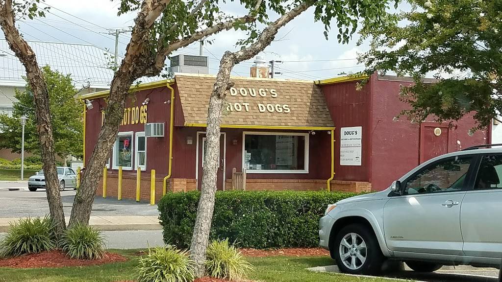 Dougs Hot Dogs | restaurant | 9643 Granby St, Norfolk, VA 23503, USA | 7573337806 OR +1 757-333-7806