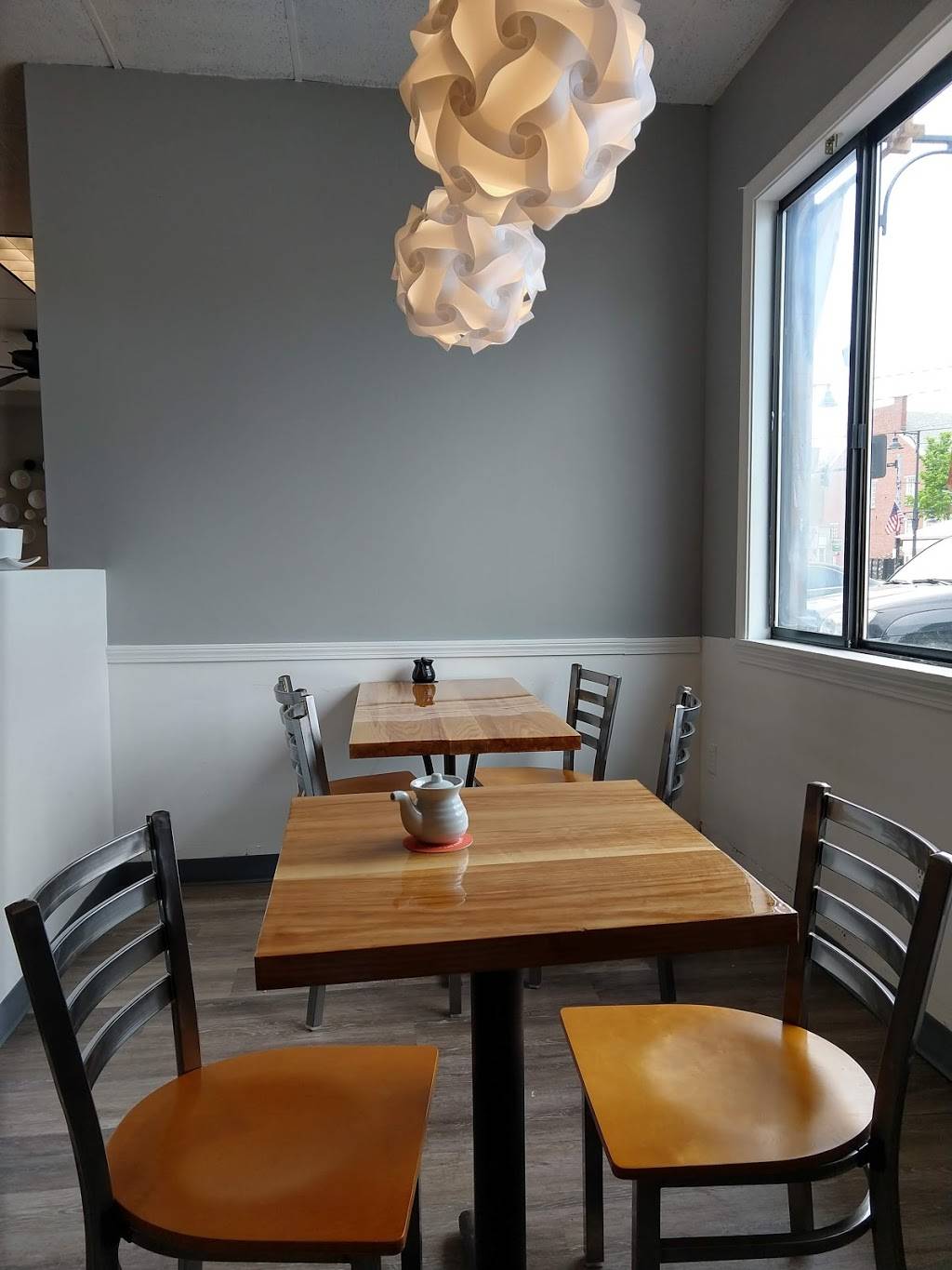 Jin sushi and ramen | restaurant | 15 Pepperell Square, Saco, ME 04072, USA | 2072845454 OR +1 207-284-5454