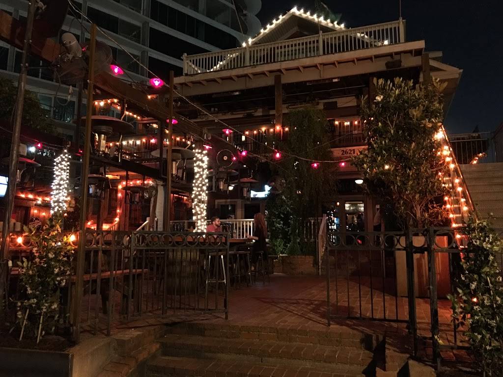 Blackfriar Pub | restaurant | 2621 McKinney Ave, Dallas, TX 75204, USA | 2149530599 OR +1 214-953-0599