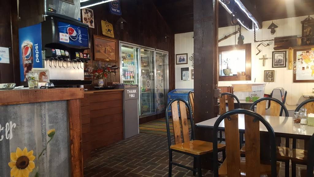 Amys Pizza | restaurant | 140 E Country Ln, Shipshewana, IN 46565, USA | 2607687323 OR +1 260-768-7323