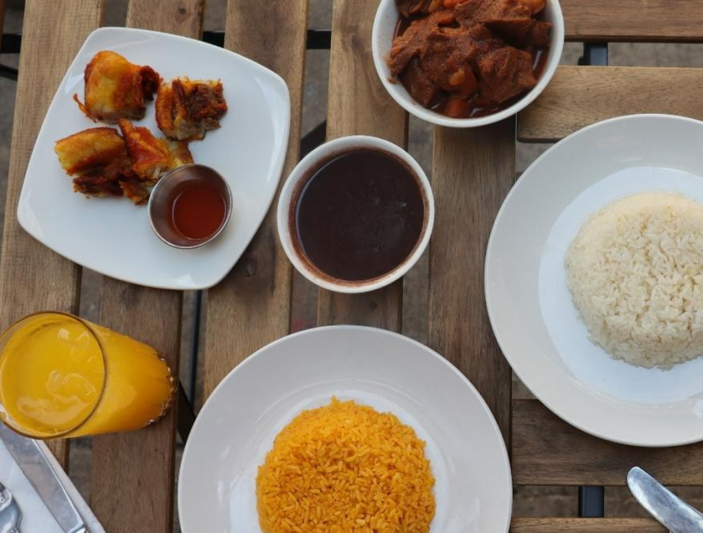 Las Trés Hermanas | cafe | 1160 E Jersey St, Elizabeth, NJ 07201, USA | 9739397007 OR +1 973-939-7007