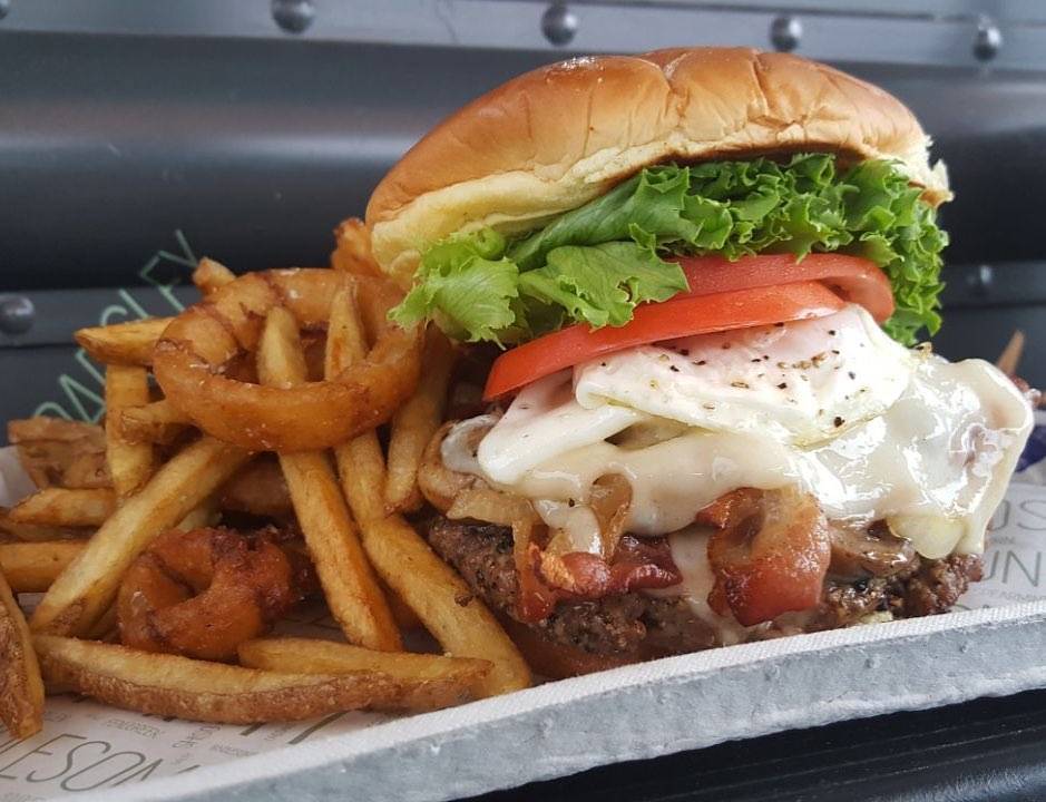 Savoury Eats Kitchen | meal takeaway | 2900 High Ridge Rd #3, Boynton Beach, FL 33426, USA | 5619902328 OR +1 561-990-2328