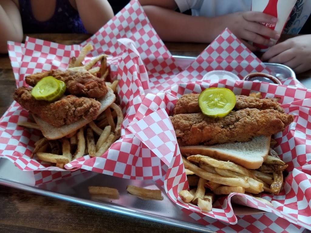 Fry the Coop | restaurant | 623 W North Ave Ste 7, Elmhurst, IL 60126, USA | 6303595223 OR +1 630-359-5223