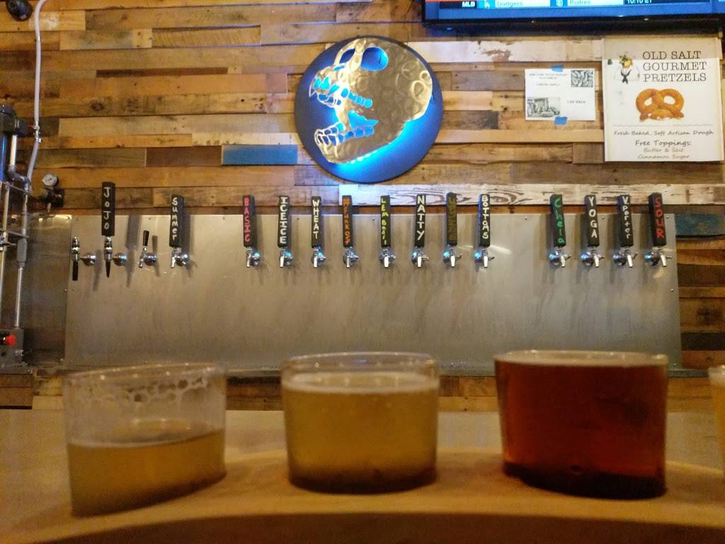 Ghost Monkey Brewery | restaurant | 522 Wando Ln, Mt Pleasant, SC 29464, USA | 8433523462 OR +1 843-352-3462
