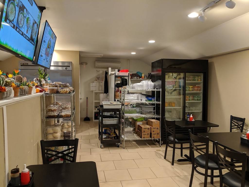 Tasyas Kitchen | restaurant | 230 High St, Somersworth, NH 03878, USA | 6038417182 OR +1 603-841-7182