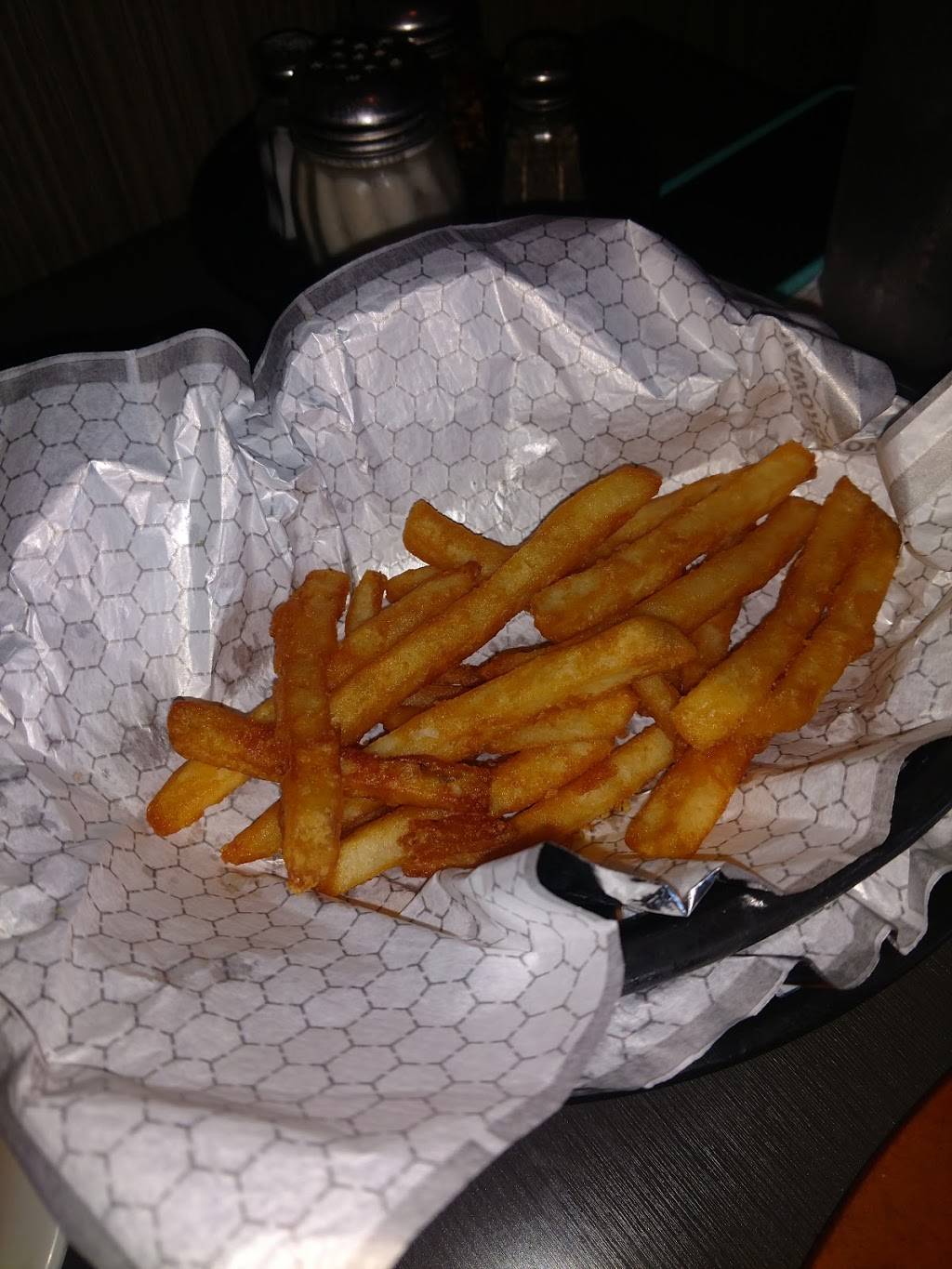 Pizza Hut | restaurant | 1105 N Young Blvd, Chiefland, FL 32626, USA | 3524937655 OR +1 352-493-7655