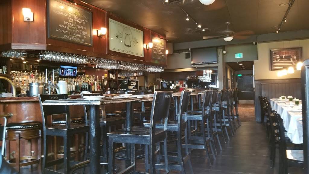 The Quiet Woman | restaurant | 3224 Pacific Coast Hwy, Corona Del Mar, CA 92625, USA | 9496407440 OR +1 949-640-7440