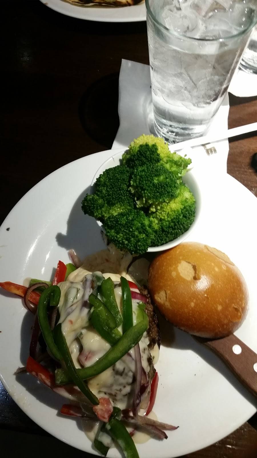 Hy-Vee Market Grille | restaurant | 2115 S MacArthur Blvd, Springfield, IL 62704, USA | 2177261011 OR +1 217-726-1011