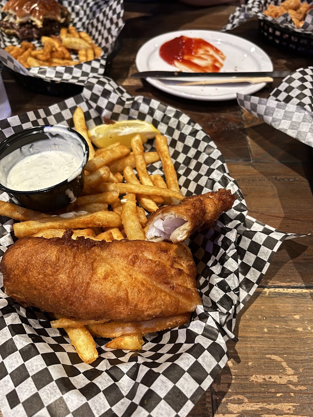 Pooles Public House - North | restaurant | 12310 N Ruby Rd, Spokane, WA 99218, USA | 5094131834 OR +1 509-413-1834