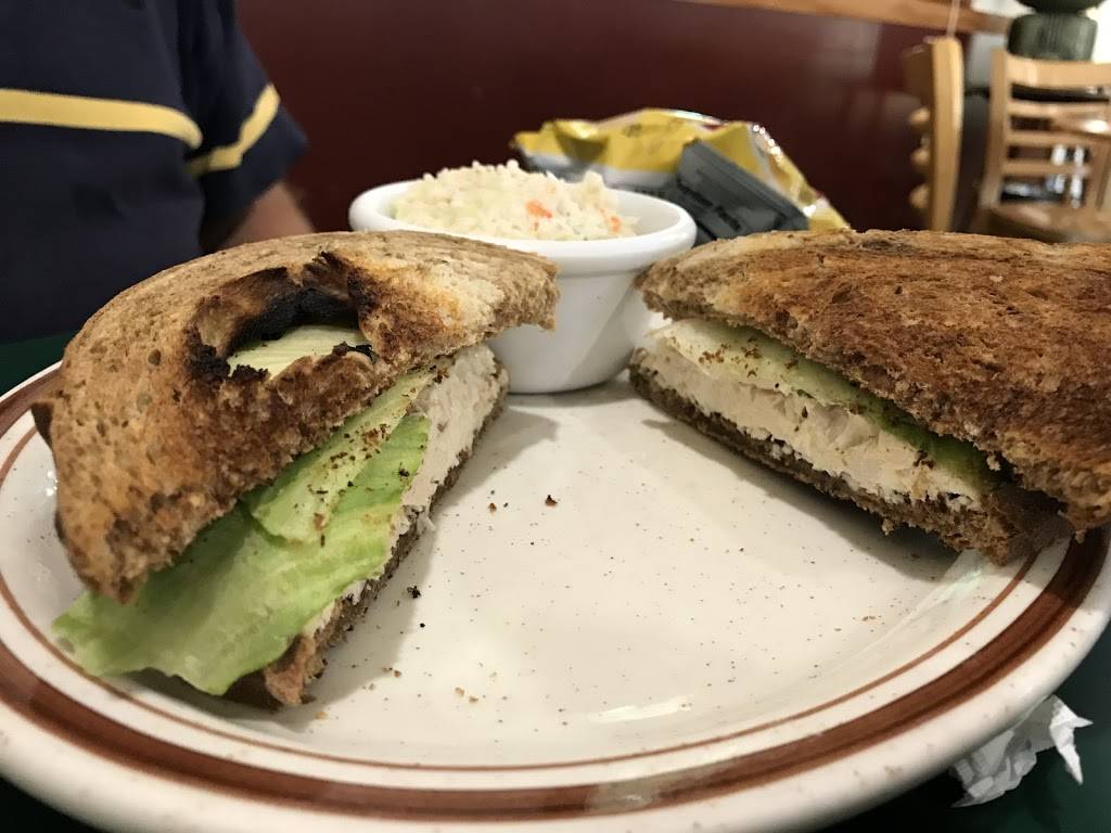 Wentworths Country Diner | restaurant | 347 Waterville Rd, Norridgewock, ME 04957, USA | 2076343030 OR +1 207-634-3030