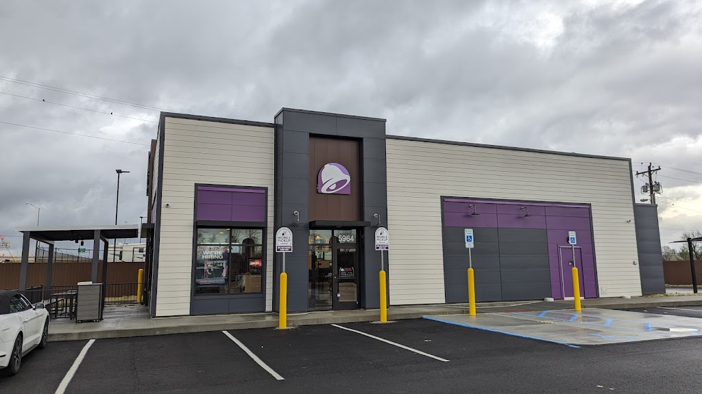 Taco Bell | restaurant | 5974 W John L Modglin Dr, Greenfield, IN 46140, USA | 4632680057 OR +1 463-268-0057