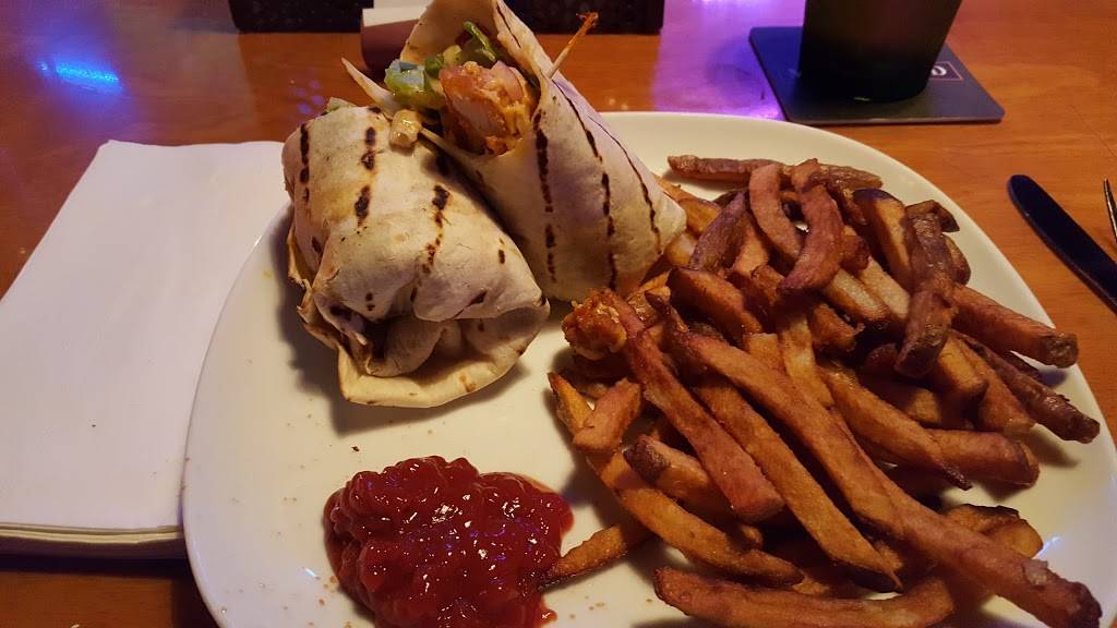 Honest Lawyer | restaurant | 110 King St W, Hamilton, ON L8P 4S6, Canada | 9055225297 OR +1 905-522-5297