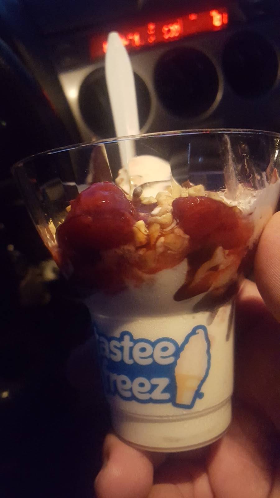 Wienerschnitzel | restaurant | 3645 Hamner Ave, Norco, CA 92860, USA | 9517348558 OR +1 951-734-8558