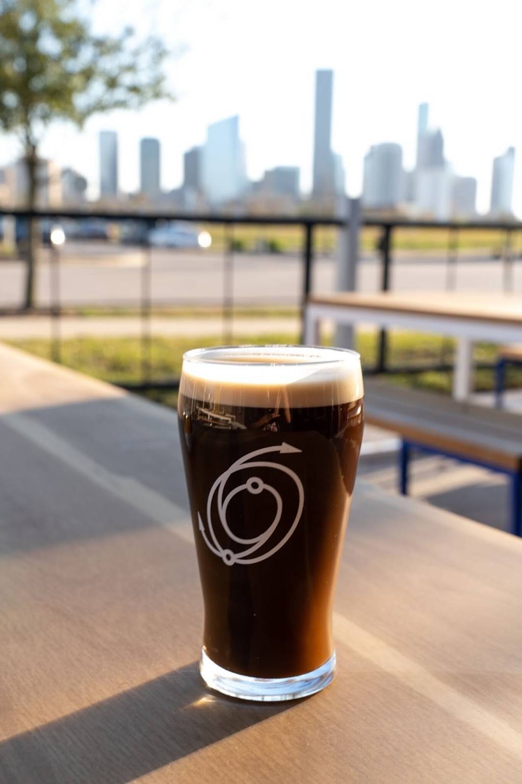 Local Group Brewing | restaurant | 1504 Chapman St, Houston, TX 77009, USA | 7134291884 OR +1 713-429-1884