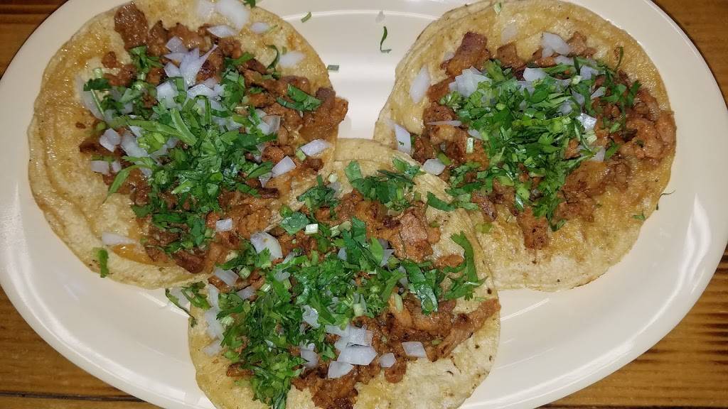 The Family Taco Buffet & Taquizas Maros | restaurant | 2776E E 2625th Rd, Marseilles, IL 61341, USA | 8157956700 OR +1 815-795-6700