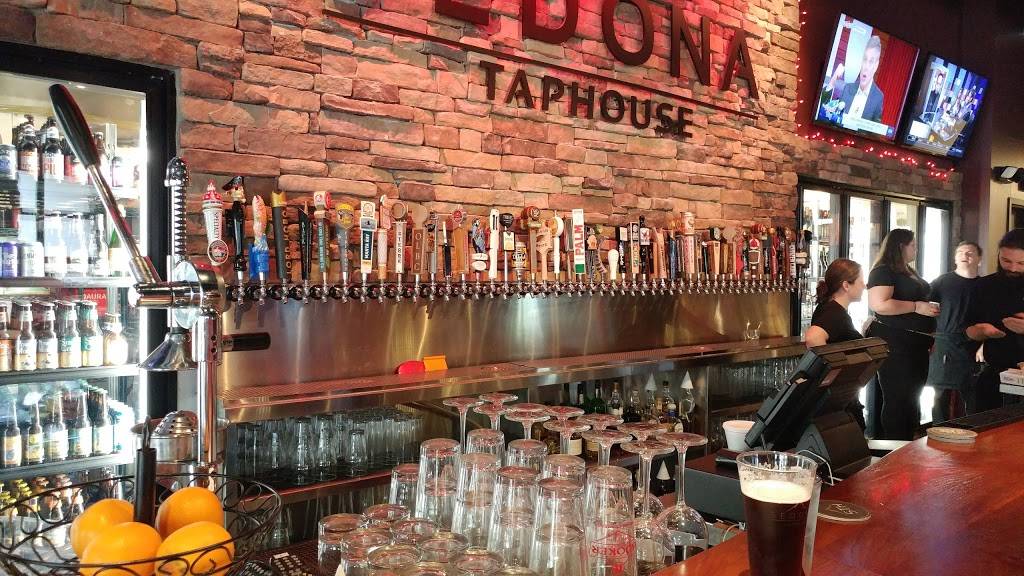 Sedona Taphouse | restaurant | 515 West Ave, Norwalk, CT 06850, USA | 2032991800 OR +1 203-299-1800