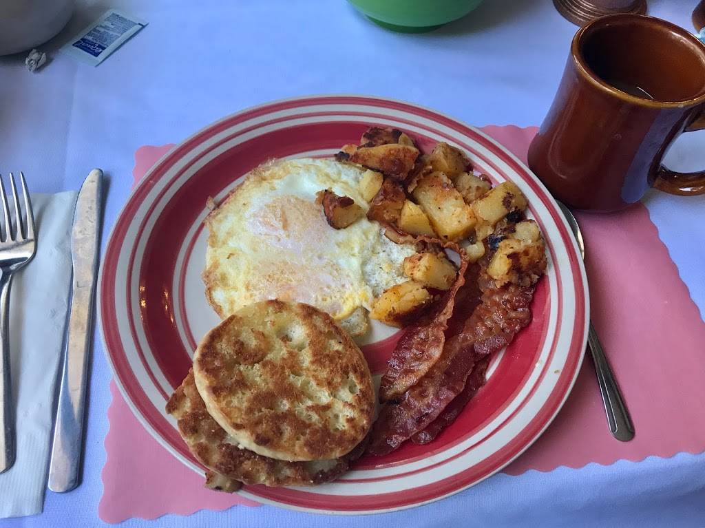 The Copper Lantern | restaurant | 54 Lafayette Rd, North Hampton, NH 03862, USA | 6039645008 OR +1 603-964-5008