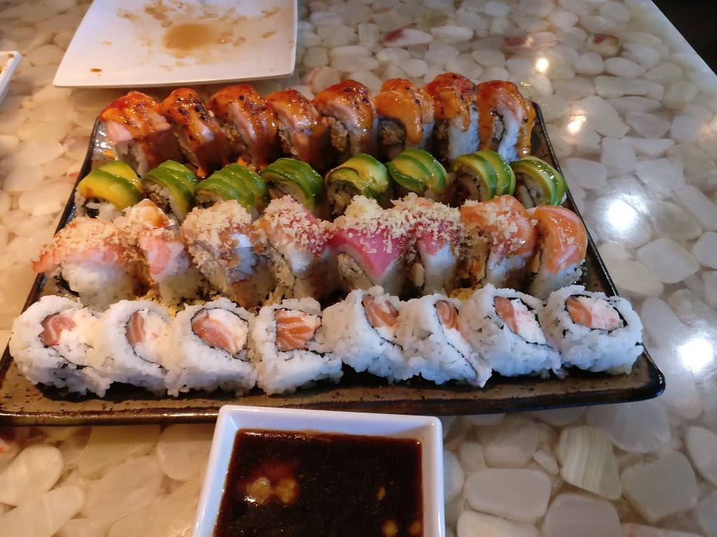 Kazuki Sushi | restaurant | 10670 Southern Highlands Pkwy #104, Las Vegas, NV 89141, USA | 7024378744 OR +1 702-437-8744