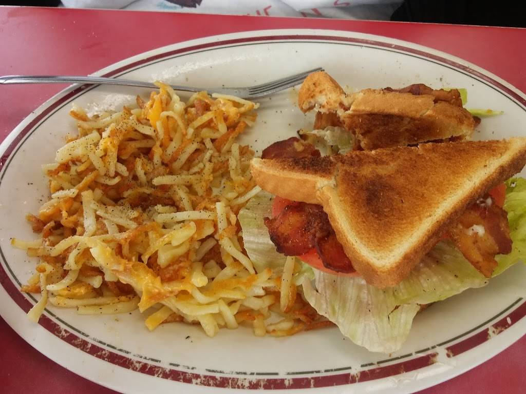 Huddle House | meal takeaway | 704 N Main St, Wrens, GA 30833, USA | 7065477760 OR +1 706-547-7760