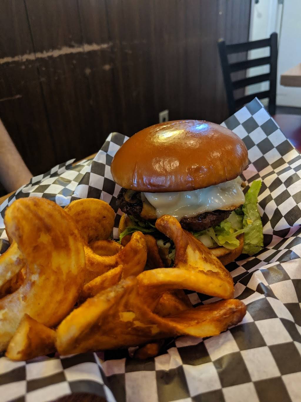 Sand Trap | restaurant | 6241 Churn Creek Rd, Redding, CA 96002, USA | 5303656622 OR +1 530-365-6622