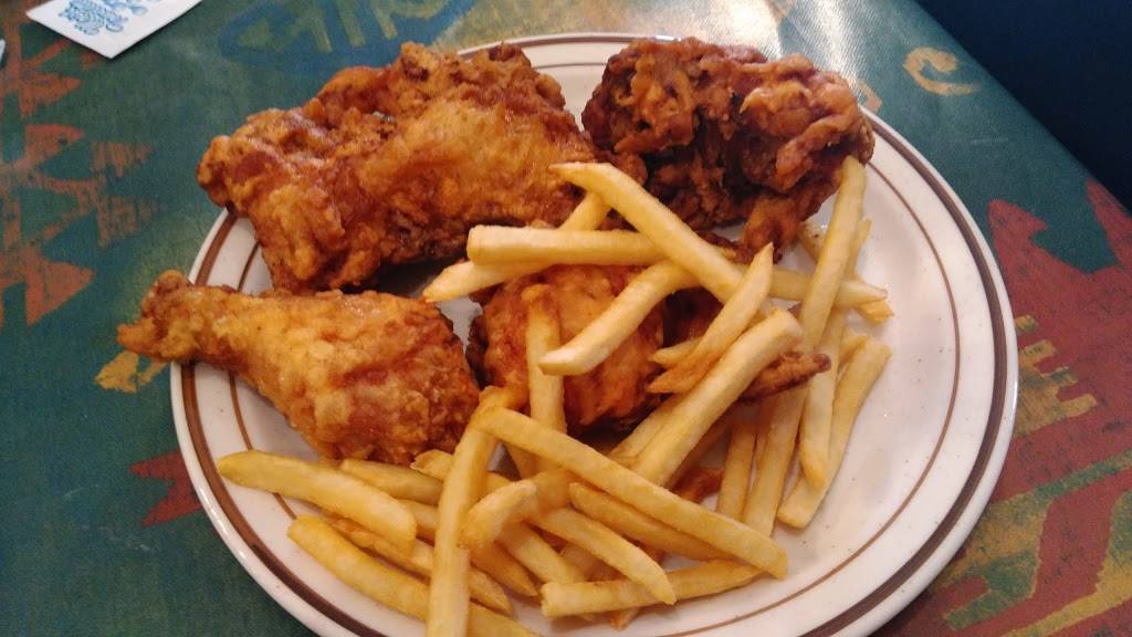 Richards Ranch House | restaurant | 400 W North St, Kendallville, IN 46755, USA | 2603474069 OR +1 260-347-4069