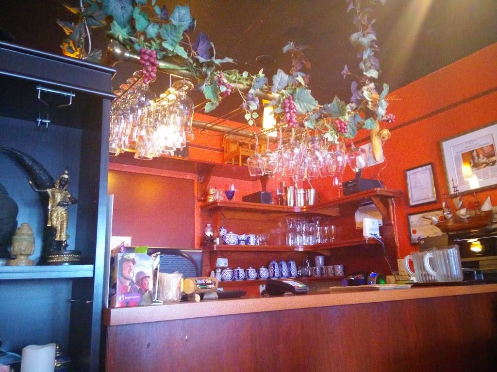 Baan Thai Restaurant | restaurant | 261 Centrepointe Dr, Nepean, ON K2G 6E8, Canada | 6132267604 OR +1 613-226-7604