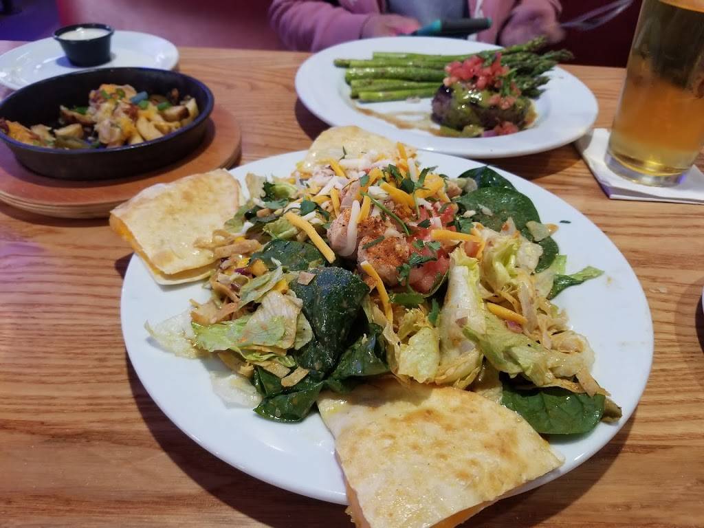 Chilis Grill & Bar | meal takeaway | 3393 Princeton Rd, Hamilton, OH 45011, USA | 5138956222 OR +1 513-895-6222