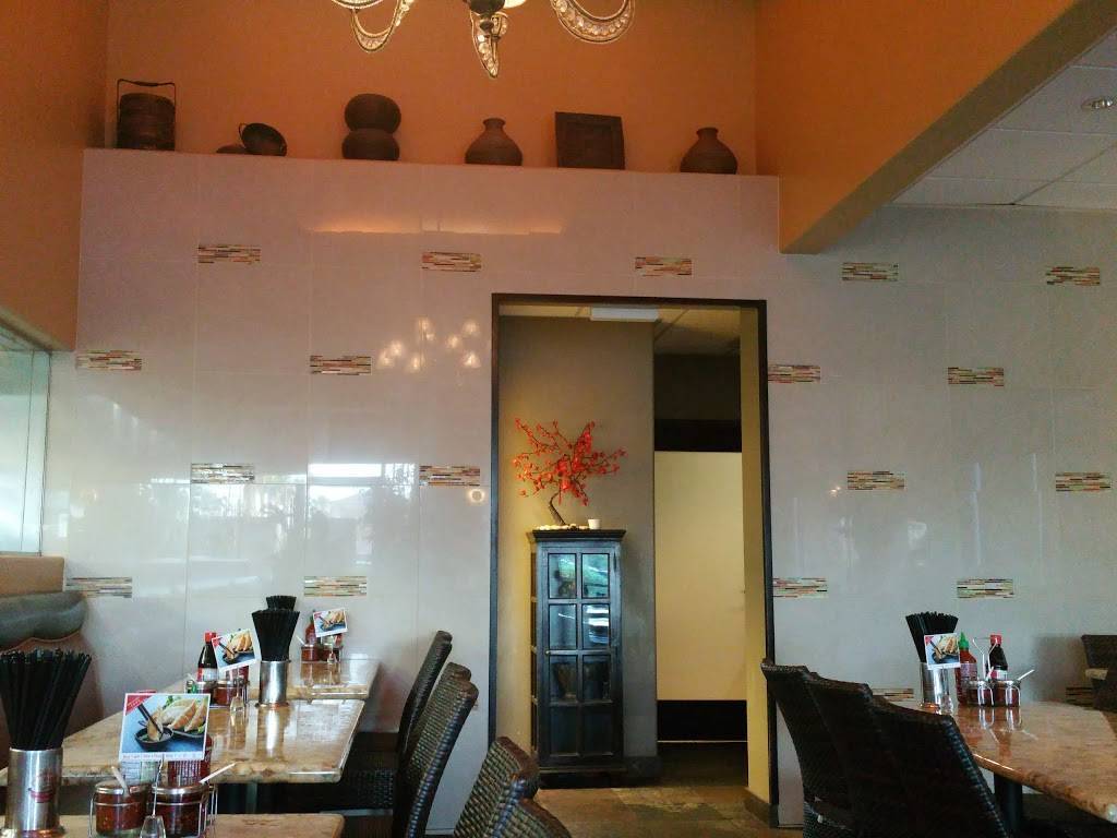 Jenni Pho Restaurant | restaurant | 7855 S Rainbow Blvd, Las Vegas, NV 89139, USA | 7022690348 OR +1 702-269-0348