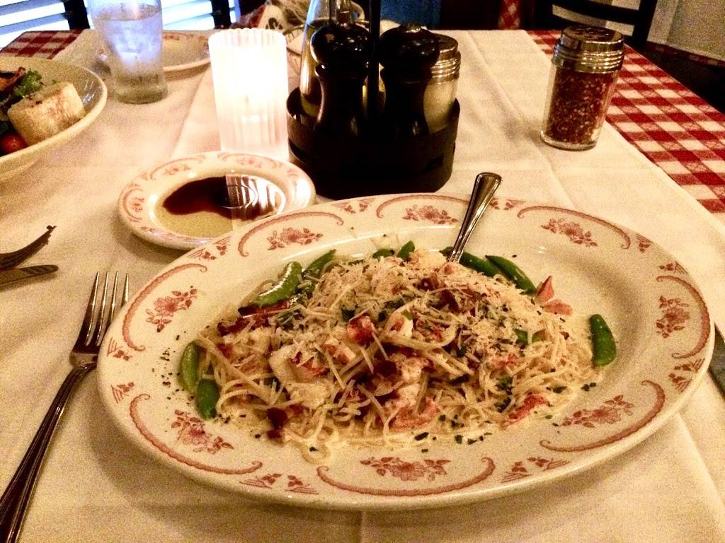 Maggianos Little Italy | restaurant | 3055 Olin Ave Suite 1000, San Jose, CA 95128, USA | 4084238973 OR +1 408-423-8973