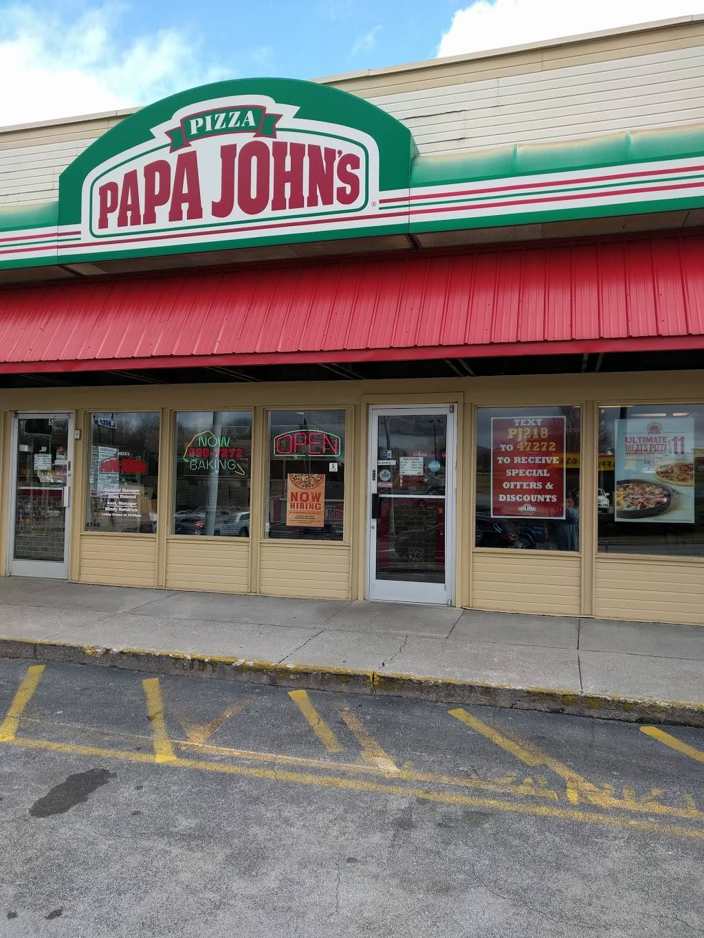 Papa Johns Pizza | restaurant | 402 N Cedar Bluff Rd Suite 100, Knoxville, TN 37923, USA | 8656907272 OR +1 865-690-7272