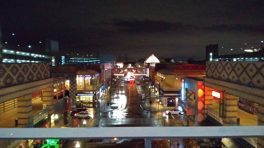 Showcase Cinema de Lux Ridge Hill | restaurant | 29 Fitzgerald Street, Yonkers, NY 10710, USA | 8003154000 OR +1 800-315-4000