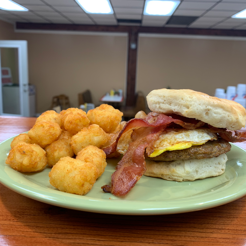 Lisa’s Kitchen | restaurant | 13771 US-231, Hazel Green, AL 35750, USA | 2566984296 OR +1 256-698-4296