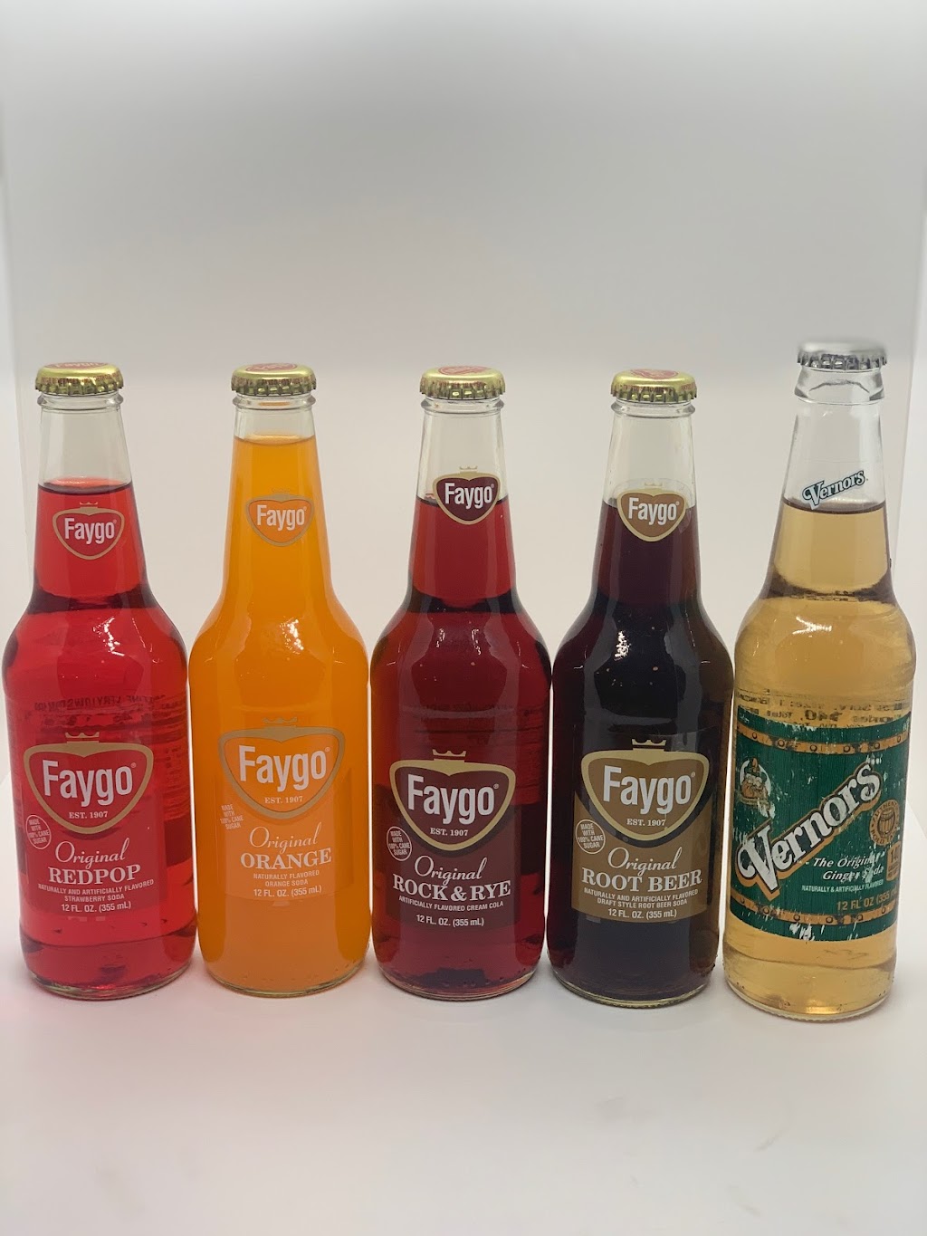 dtown pizzeria | restaurant | 7326 Santa Monica Blvd, West Hollywood, CA 90046, USA | 3232292235 OR +1 323-229-2235