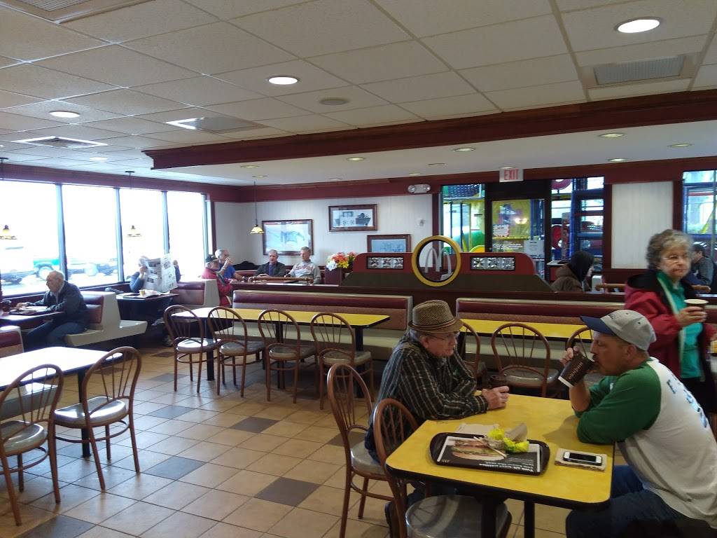 McDonalds | cafe | 336 Main St, Waterville, ME 04901, USA | 2078728212 OR +1 207-872-8212