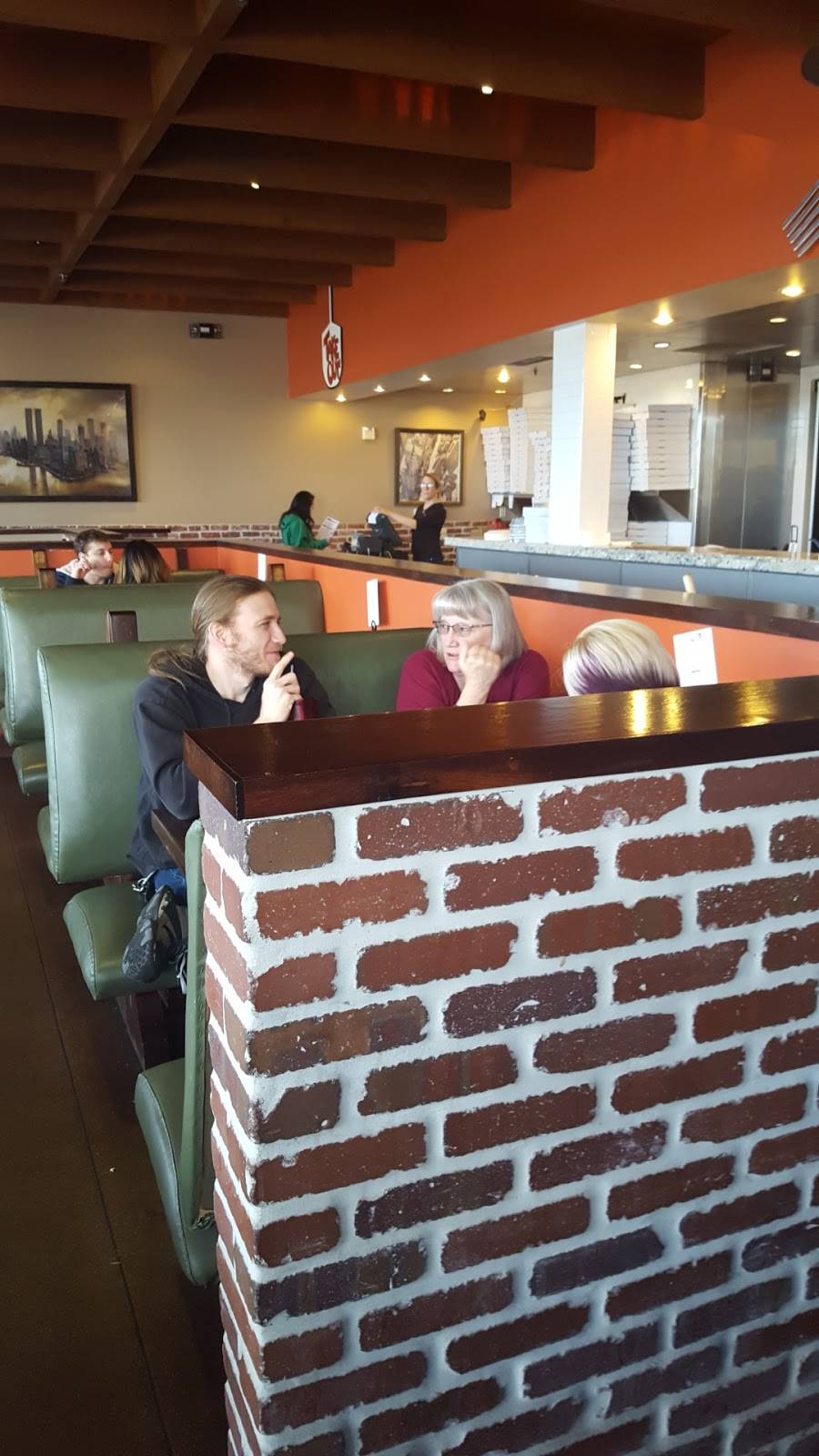 Lil Riccis DTC | restaurant | 5322 DTC Blvd #100, Greenwood Village, CO 80111, USA | 3033376591 OR +1 303-337-6591