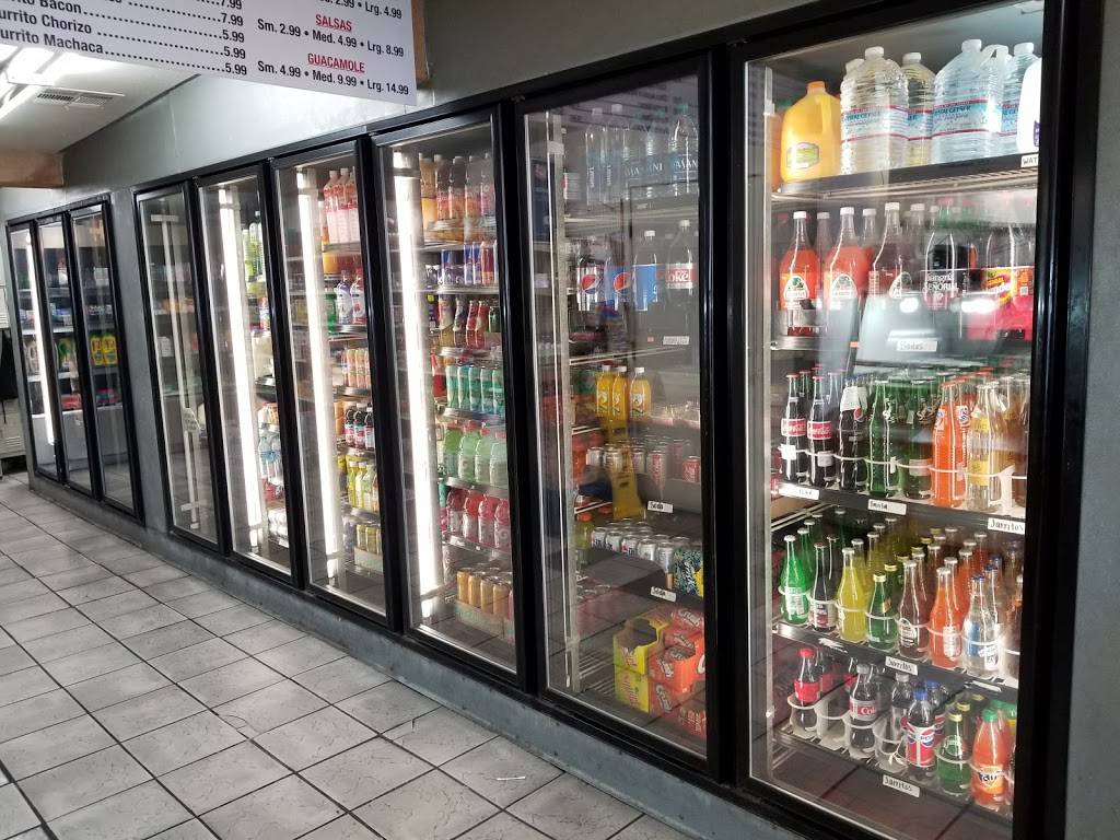 Mi Tierra Mexican Food & Market | restaurant | 17529 Sierra Hwy #13, Santa Clarita, CA 91351, USA | 6612995344 OR +1 661-299-5344