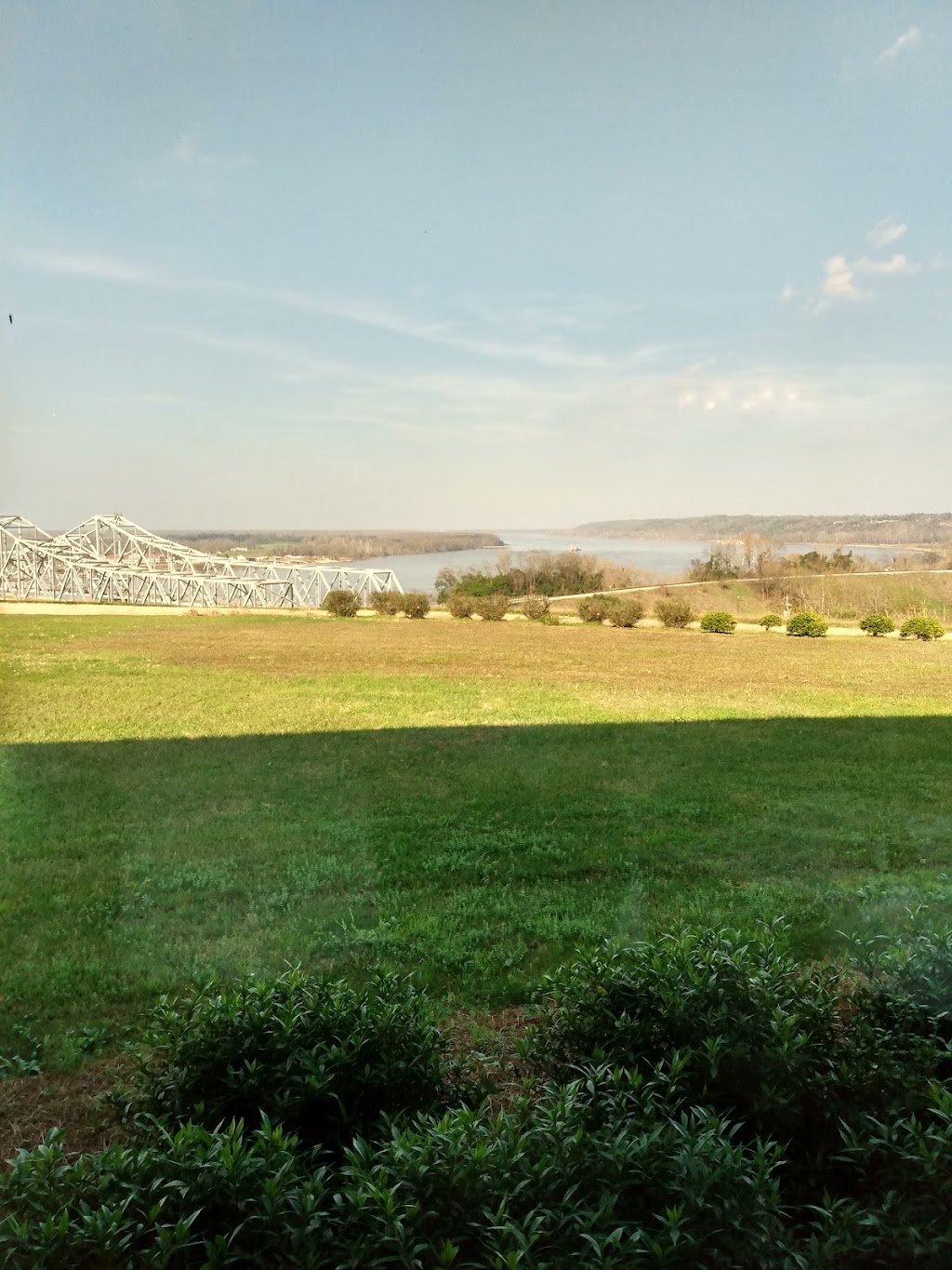 The Pilot House | restaurant | 130 John R Junkin Dr, Natchez, MS 39120, USA | 6016538888 OR +1 601-653-8888