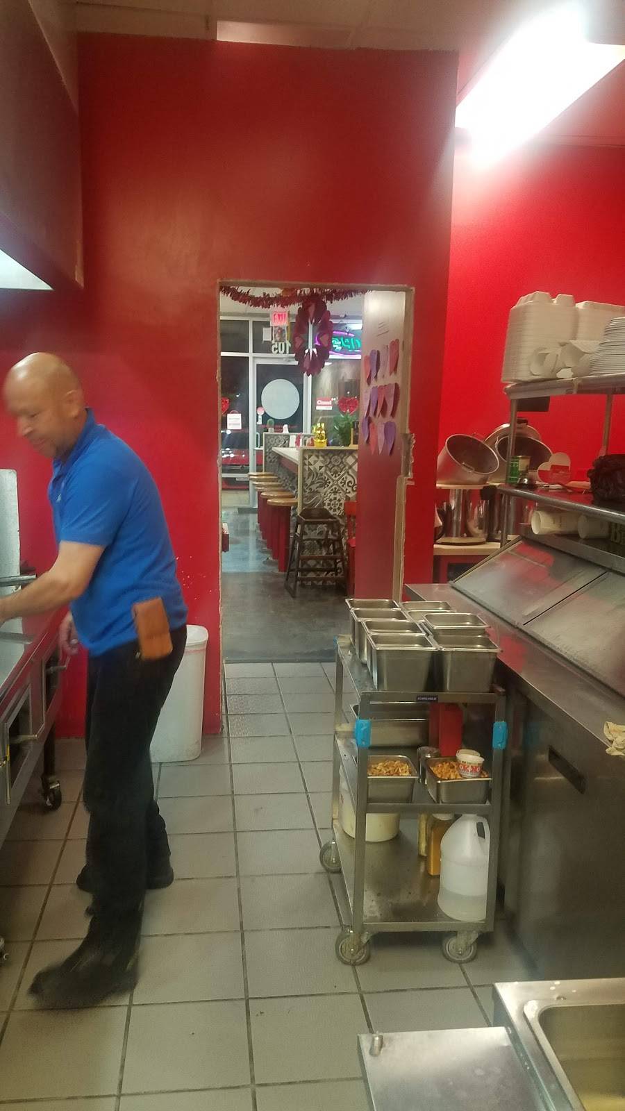 Royal Pandas | restaurant | 6101 Upper Valley Rd, El Paso, TX 79932, USA | 9152434365 OR +1 915-243-4365