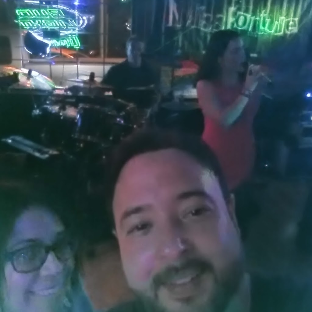 Sidewalk Cafe | restaurant | 236 South St, Hartford, CT 06114, USA | 8609568192 OR +1 860-956-8192