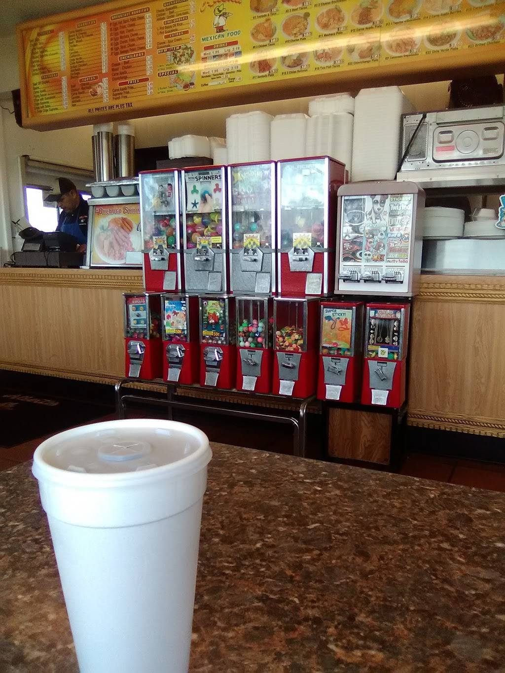 Albertos Mexican Food | restaurant | 3219, 1124 Orange St, Redlands, CA 92374, USA | 9093073285 OR +1 909-307-3285