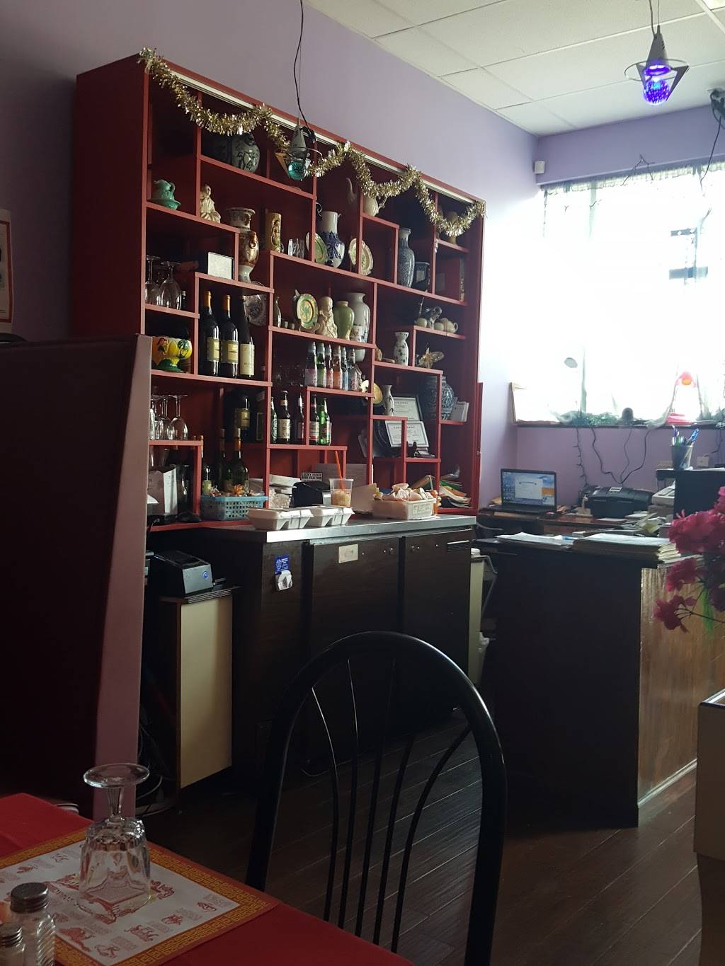 Lucky House | restaurant | 42 Town St, Norwich, CT 06360, USA | 8608591888 OR +1 860-859-1888