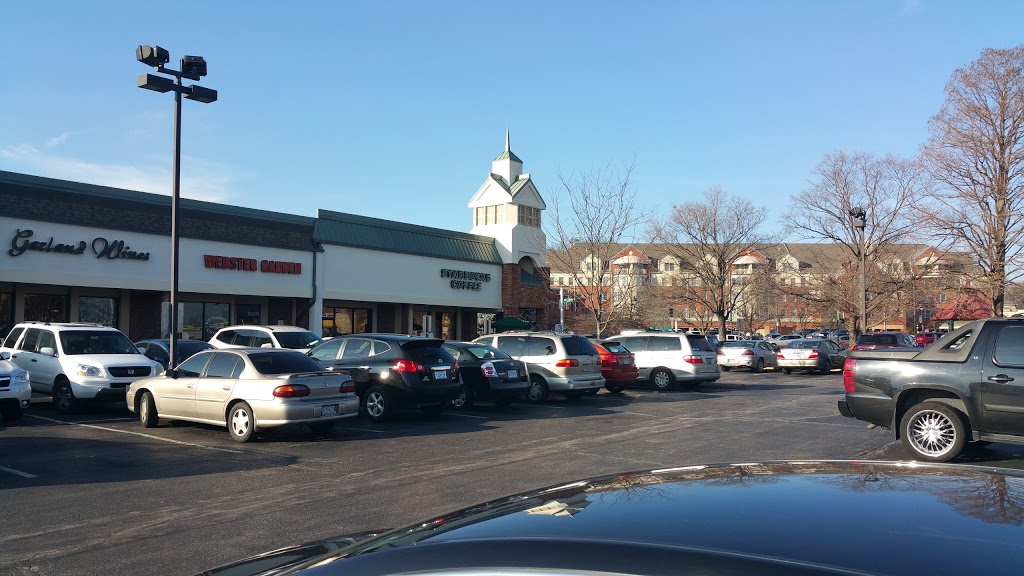 Starbucks | cafe | 1 S Old Orchard Ave #1, Webster Groves, MO 63119, USA | 3149187765 OR +1 314-918-7765