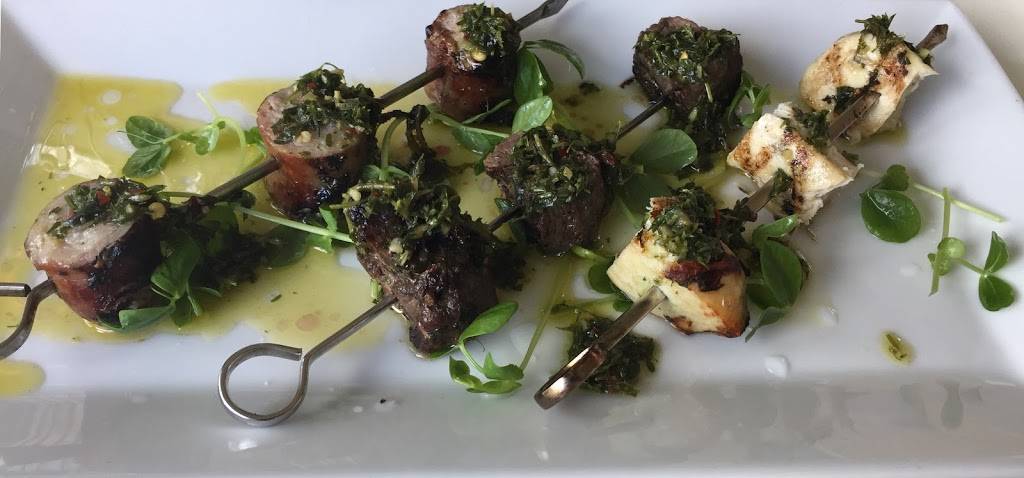 Signatures Restaurant | restaurant | 22852 County Rd 17, Winona, MN 55987, USA | 5074543767 OR +1 507-454-3767