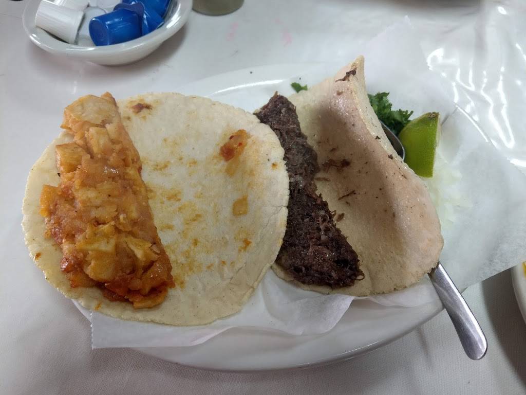 Taqueria Huentitan | restaurant | 517 N Bryant St, Pleasanton, TX 78064, USA | 8305694421 OR +1 830-569-4421